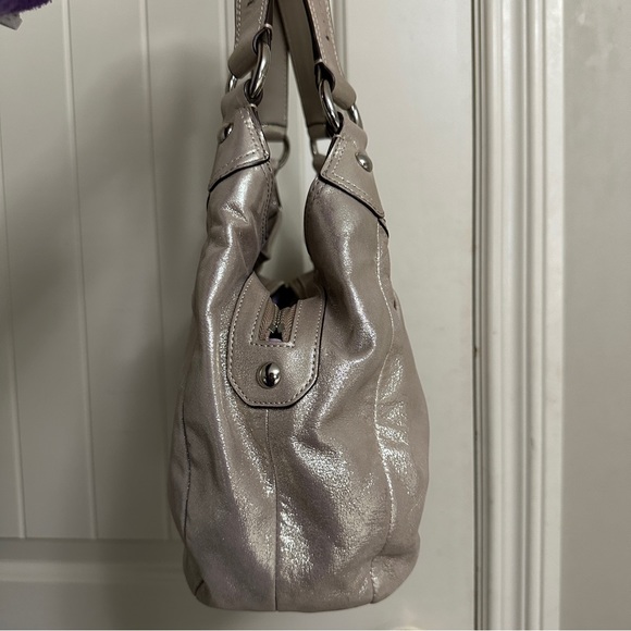 Authentic Coach Bag in Metallic Gold - Picture 7 of 15